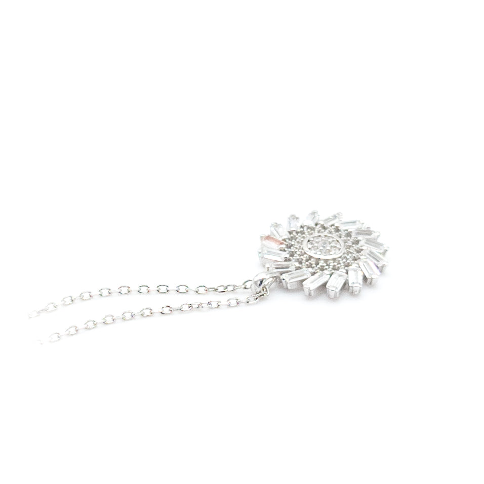 Floral White Baguette Round Necklace